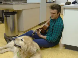 Swoon! Musically Talented Veterinarian Calms Anxious Animals with Song