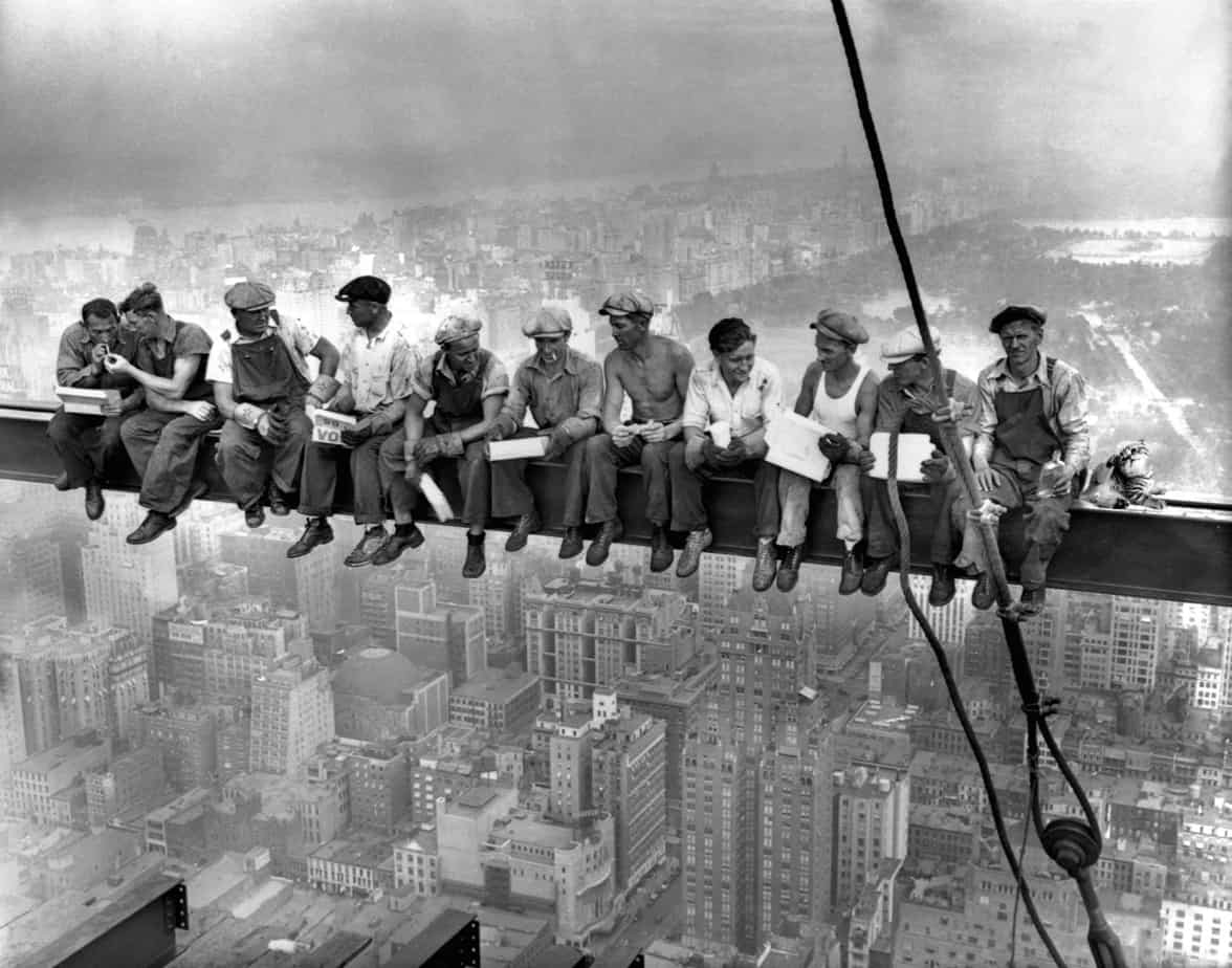 time-100-influential-photos-lunch-atop-skyscraper-19