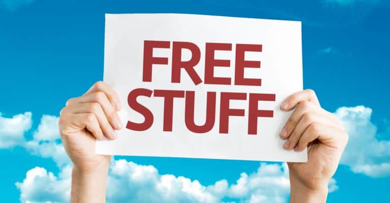 The Ultimate Pet Freebies List